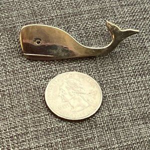 Simple Whale Pin Brooch As Is Silver Pale Gold Preppy Retro Vintage Nautical